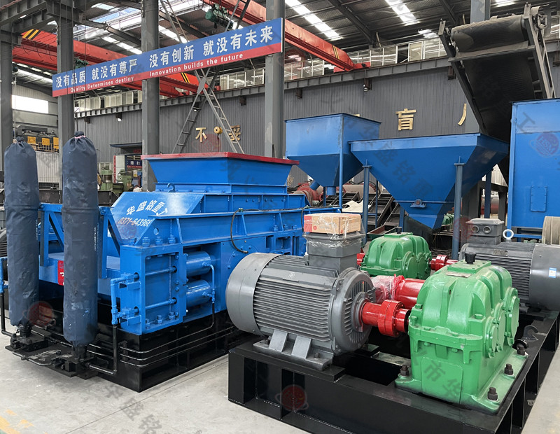 砂石廠對(duì)輥制砂機(jī)多少錢(qián)？如何提高制砂機(jī)的產(chǎn)量?